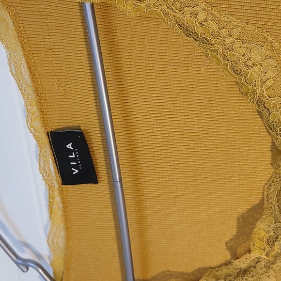 Vila Marigold Mustard lace ribbed vnack long-sleevee top - Picture 2 of 4